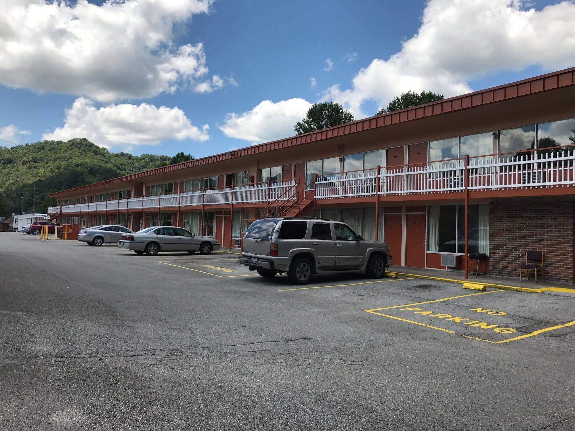 Daniel Boone Motor Inn 파이크빌 외부 사진