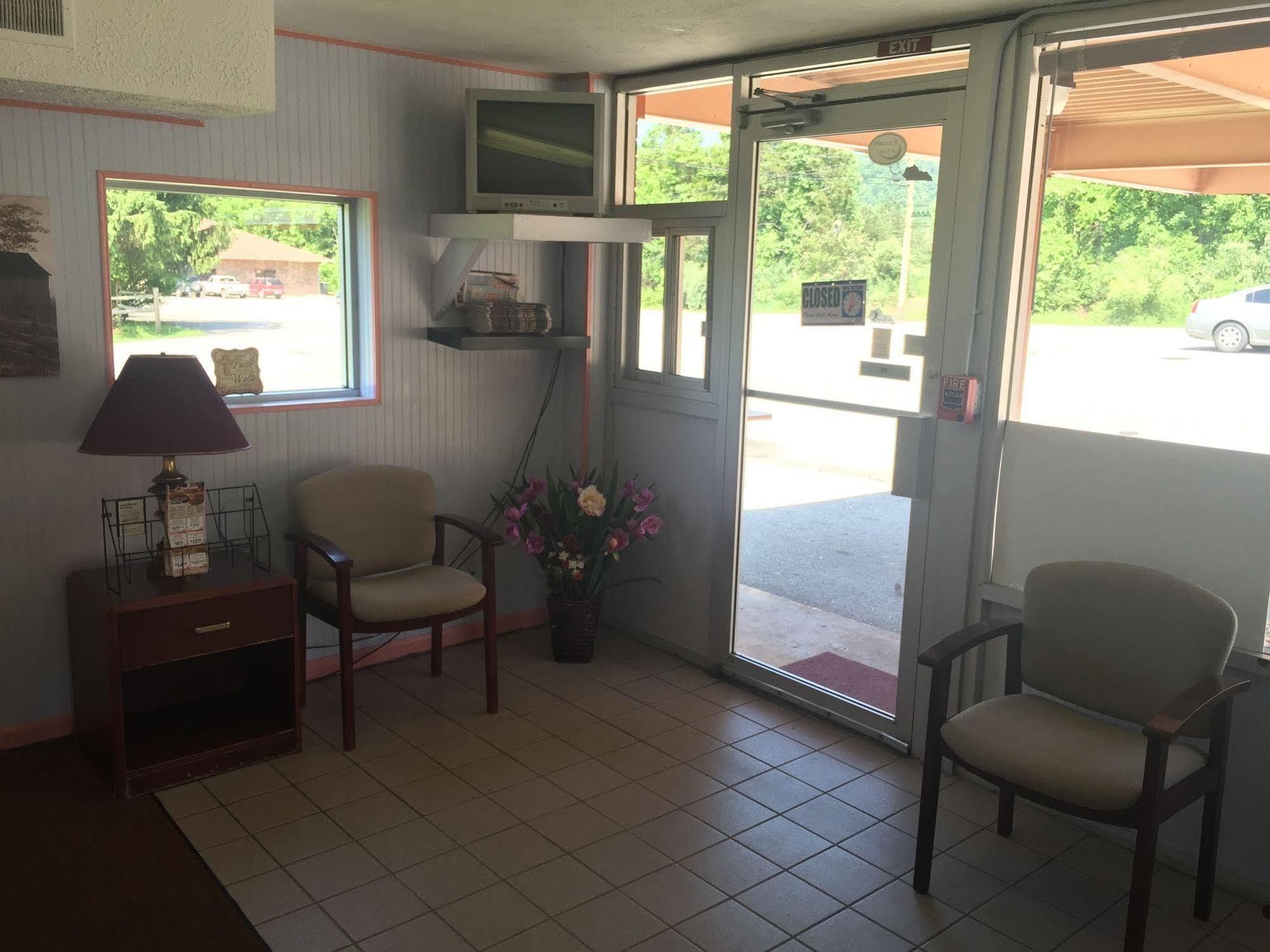 Daniel Boone Motor Inn 파이크빌 외부 사진