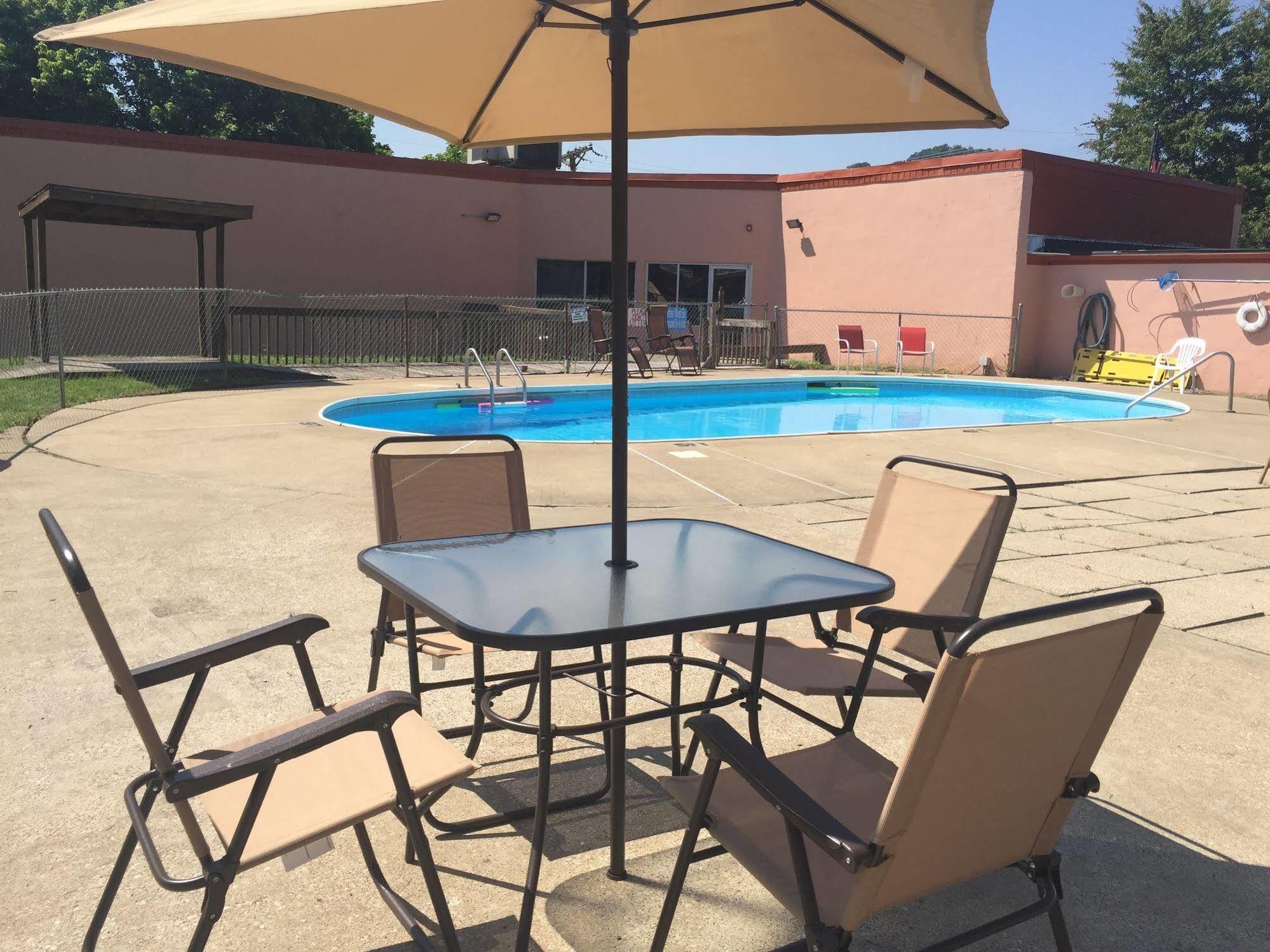 Daniel Boone Motor Inn 파이크빌 외부 사진