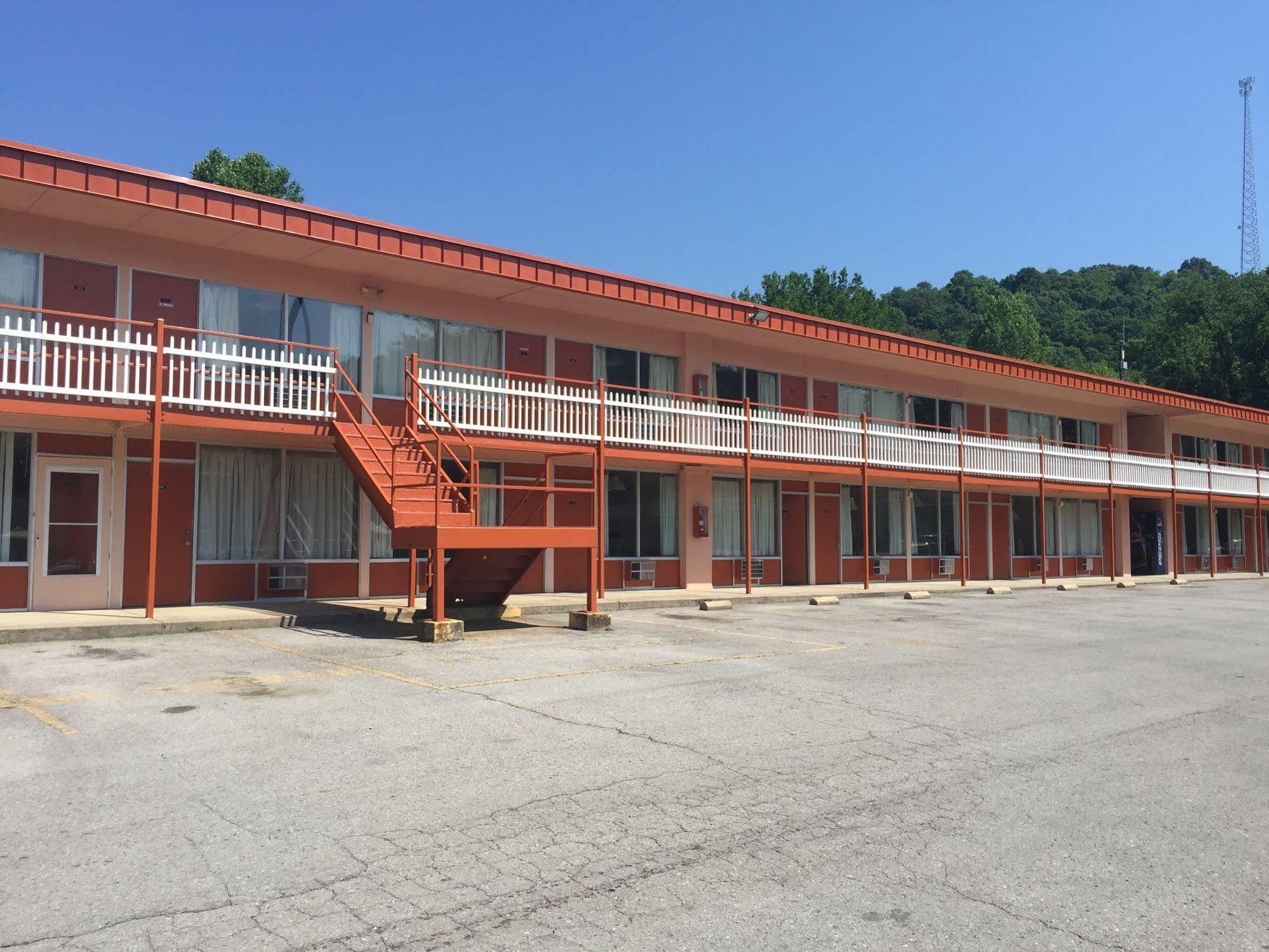 Daniel Boone Motor Inn 파이크빌 외부 사진