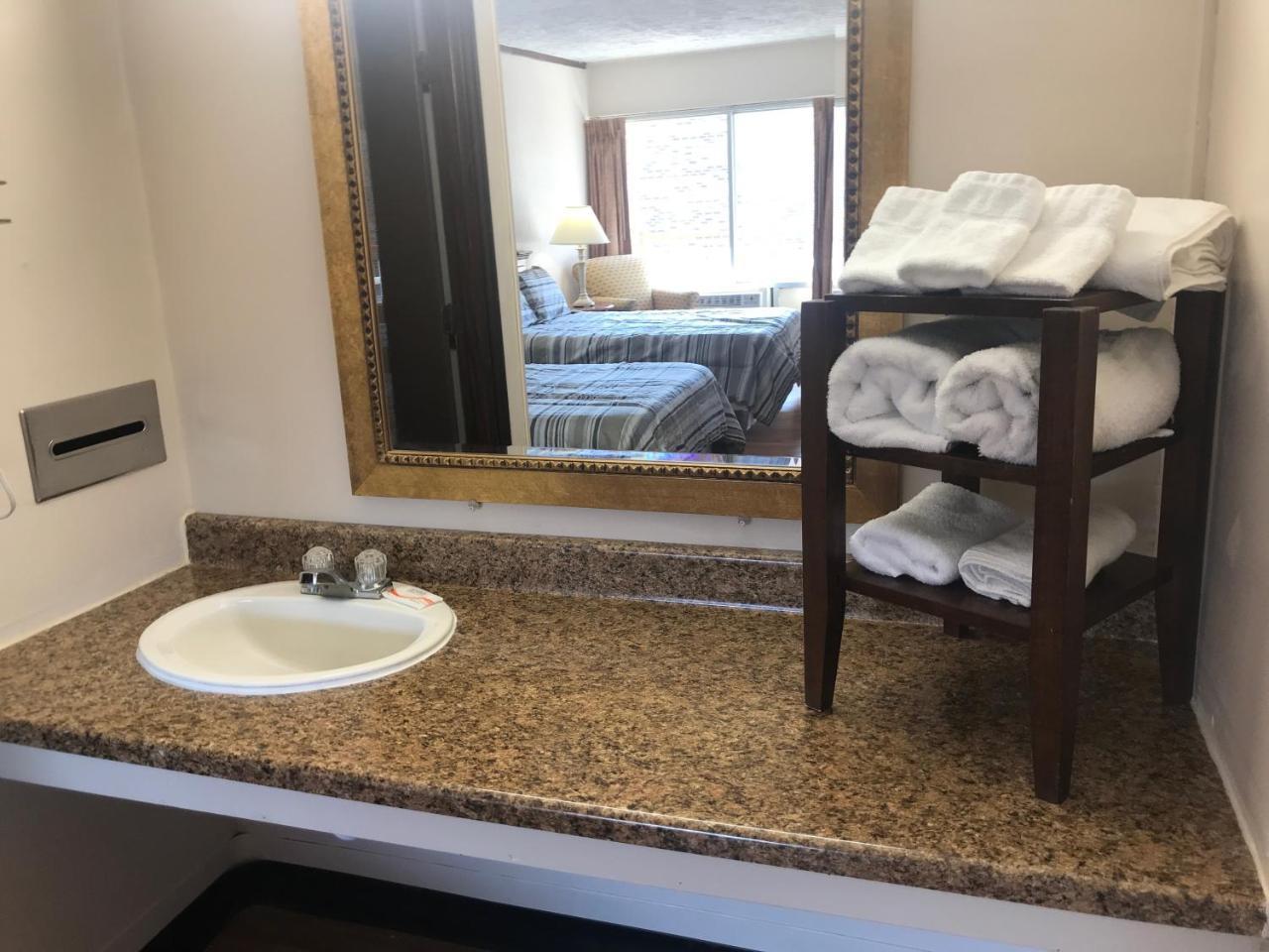 Daniel Boone Motor Inn 파이크빌 외부 사진